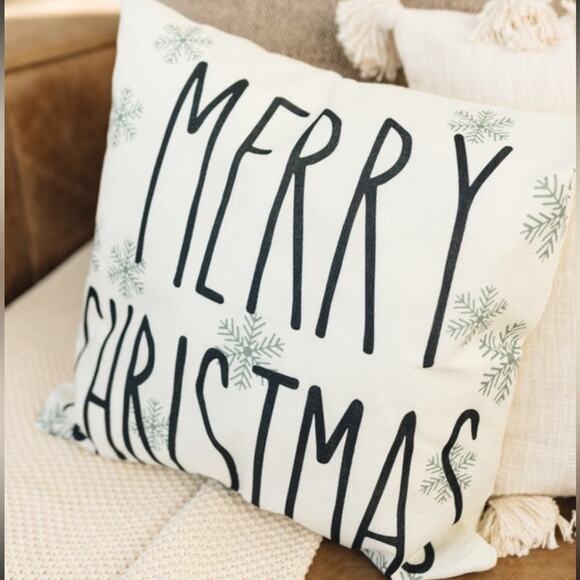 Merry Christmas Snowflake Indoor/Outdoor Holiday Neutral Pillow Cover NWOT - Picture 1 of 7